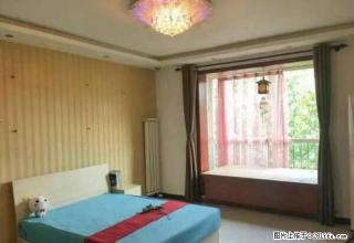 (单间出租)首月房租111 洪湖里地铁站精品单间小吃一条街 包物业取暖 - 天津28生活网 tj.28life.com