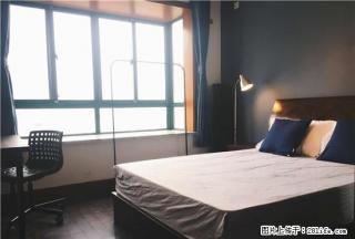 (单间出租)龙都 蛋壳公寓直租 精装主卧 房间实拍 免费WiFi - 天津28生活网 tj.28life.com